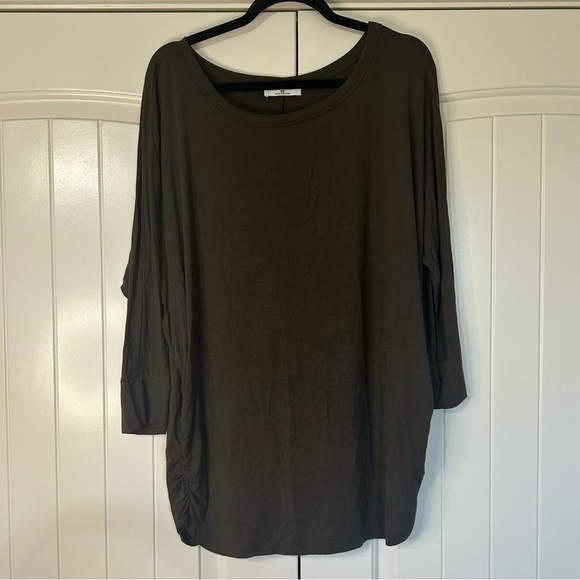 Zenana Outfitters Tops - Zenana Top- Dark Olive Green. Size 2X.
Minimalist. Basic. Layering. All …